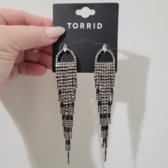 Rhinestone Fringe Earrings - Picture 4 of 4